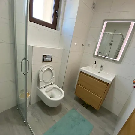 Coco Leo - Mona Appartement